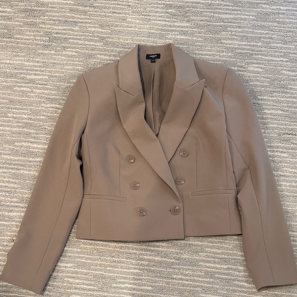 Cropped double breasted jacket Express Editor